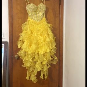🎉Sale🎉Atiana’s Yellow Prom